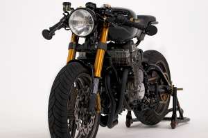 Honda CB750 Nighthawk café racer par Darling Cycles