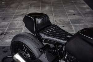 Ducati Monster 821 café racer par Rough Crafts