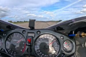 Ce motocycliste paralysé vient de rouler à 200 mph sur une Turbo Hayabusa