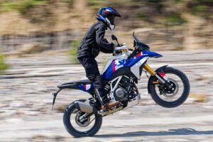 La nouvelle moto tout-terrain d&rsquo;entrée de gamme de BMW est abordable comme l&rsquo;enfer