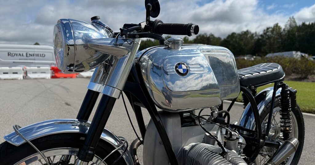 Résister à la tempête : 5 motos personnalisées du meilleur salon des constructeurs aux BMW Motorrad Days